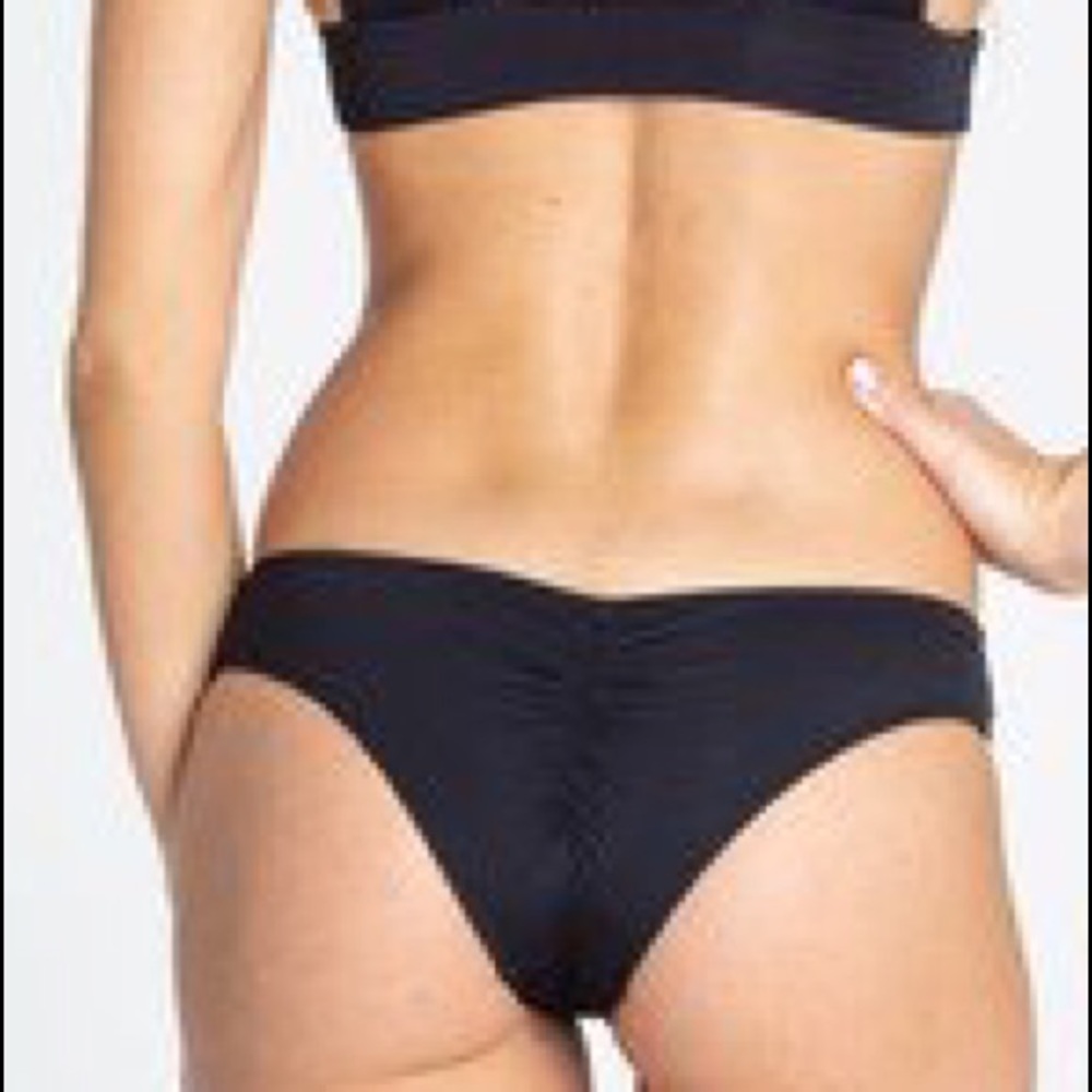 Billabong black cheeky bikini bottom